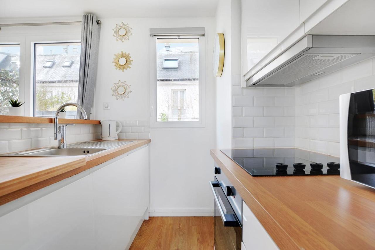 Exceptional Triplex With Terrace - Montmartre Apartment Paris Bagian luar foto